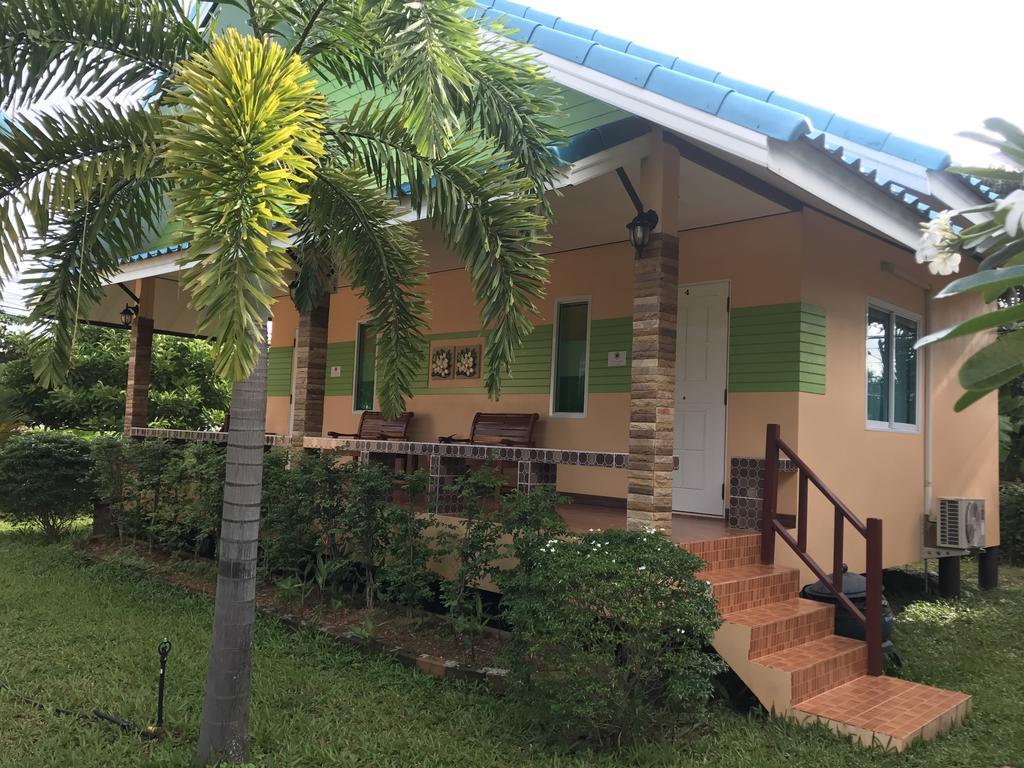 Sangtong Beach Resort Лаем Синг Екстериор снимка