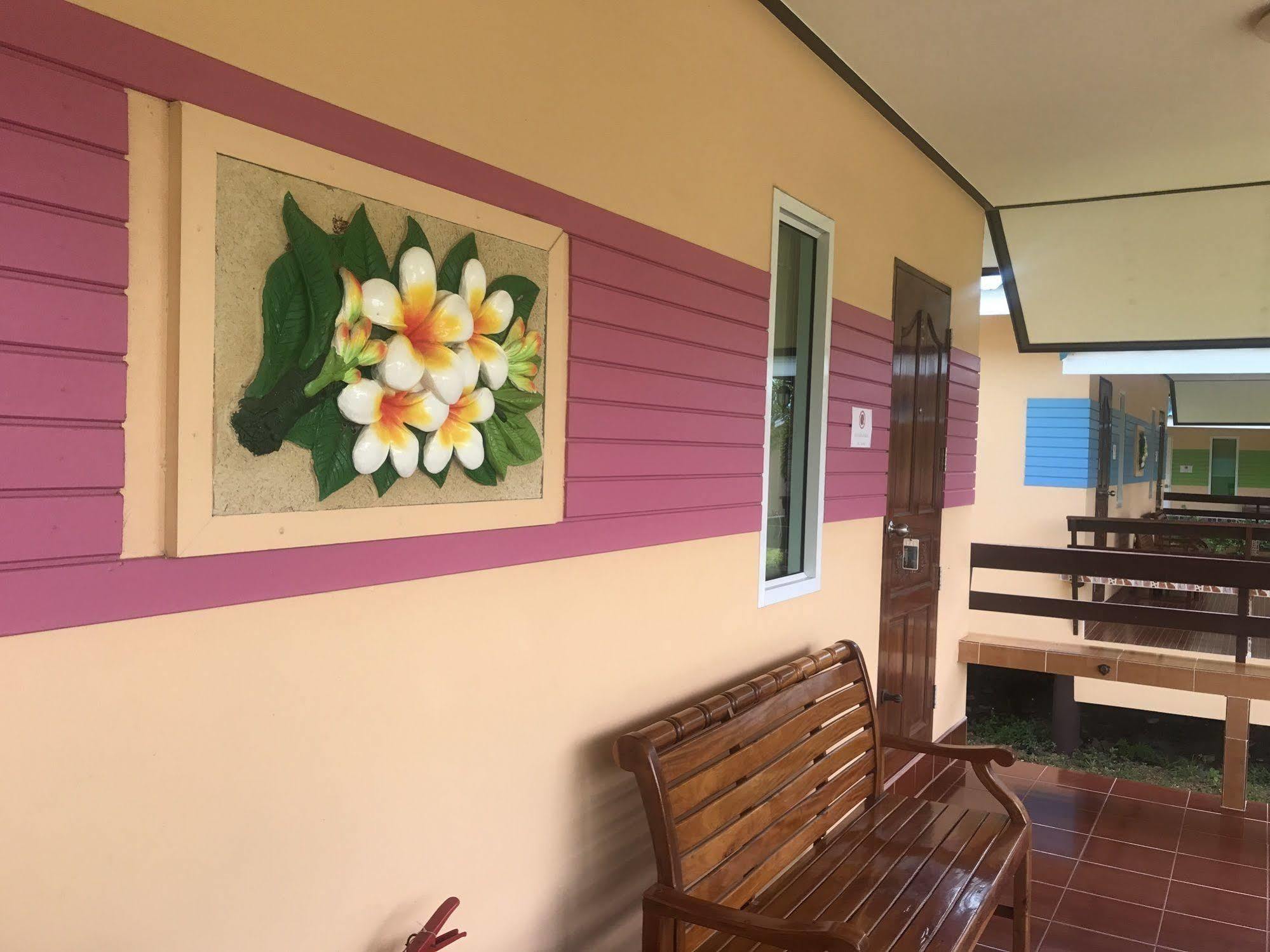 Sangtong Beach Resort Лаем Синг Екстериор снимка